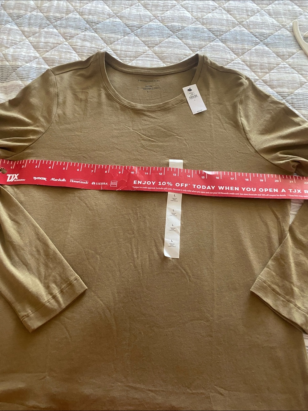 Banana Republic Olive Green Long Sleeve Crewneck Top L PTP 21 in NWT - Picture 6 of 7